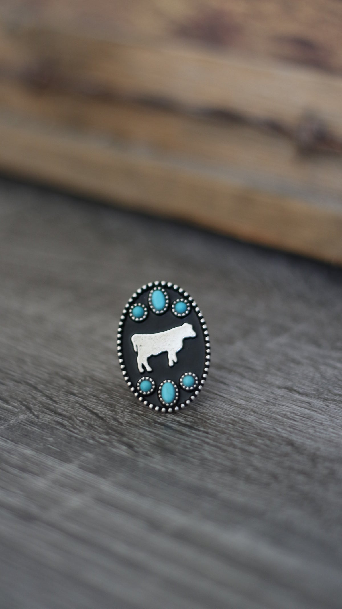 Oval Cow Silhouette Ring